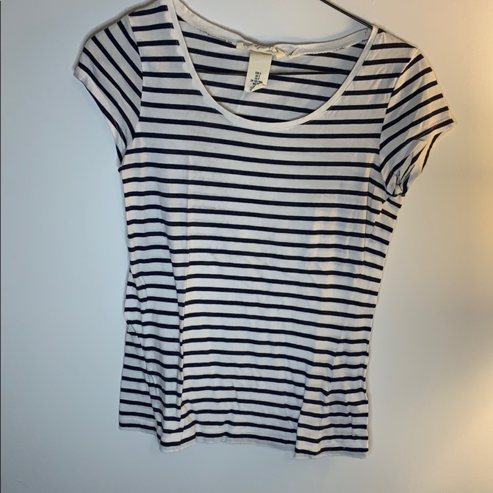 Blue & white stripped t shirt